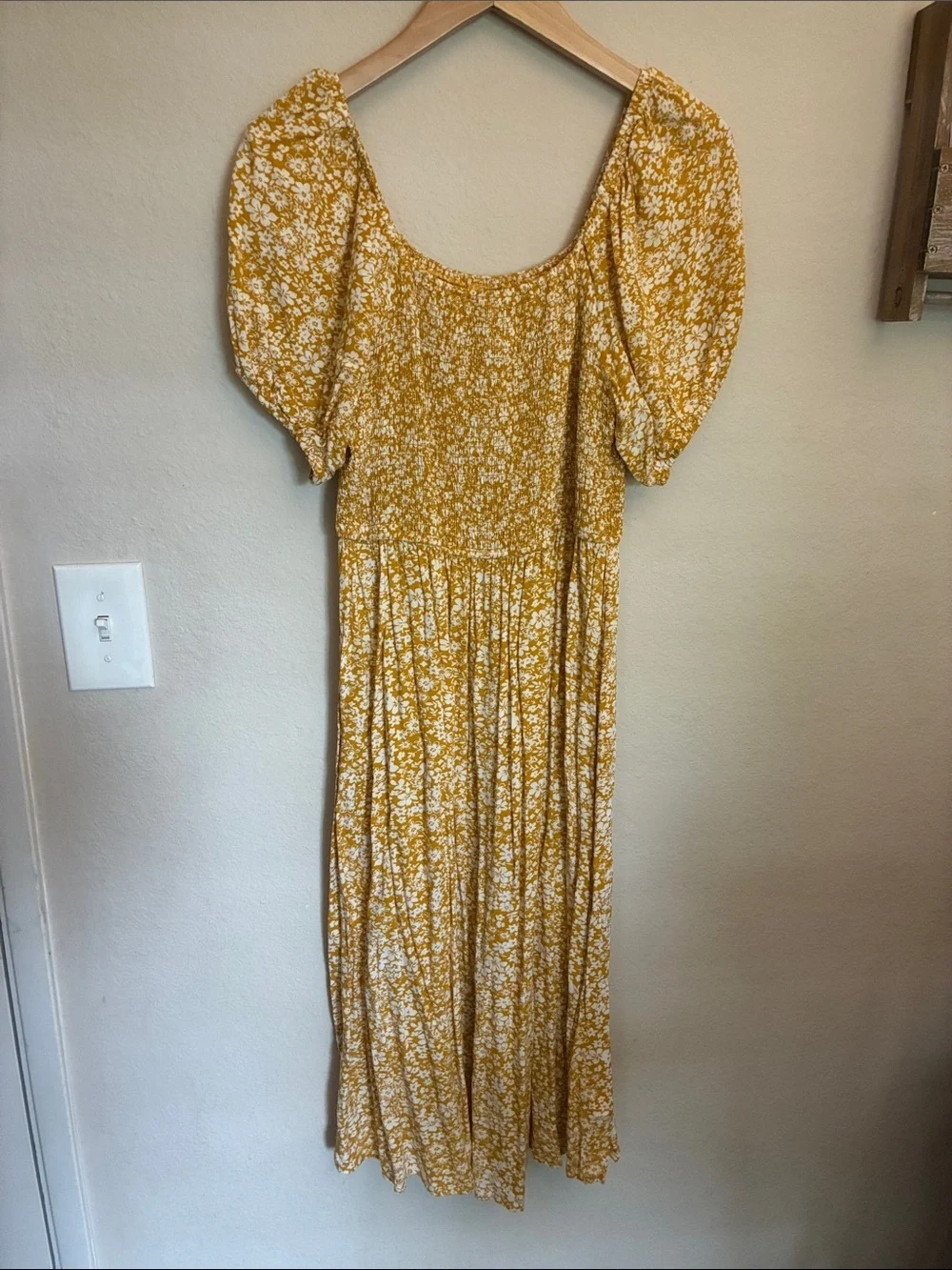 Apricot Yellow Floral Smocked Puff Sleeve Midi Dress size 10 - Picture 1 of 5